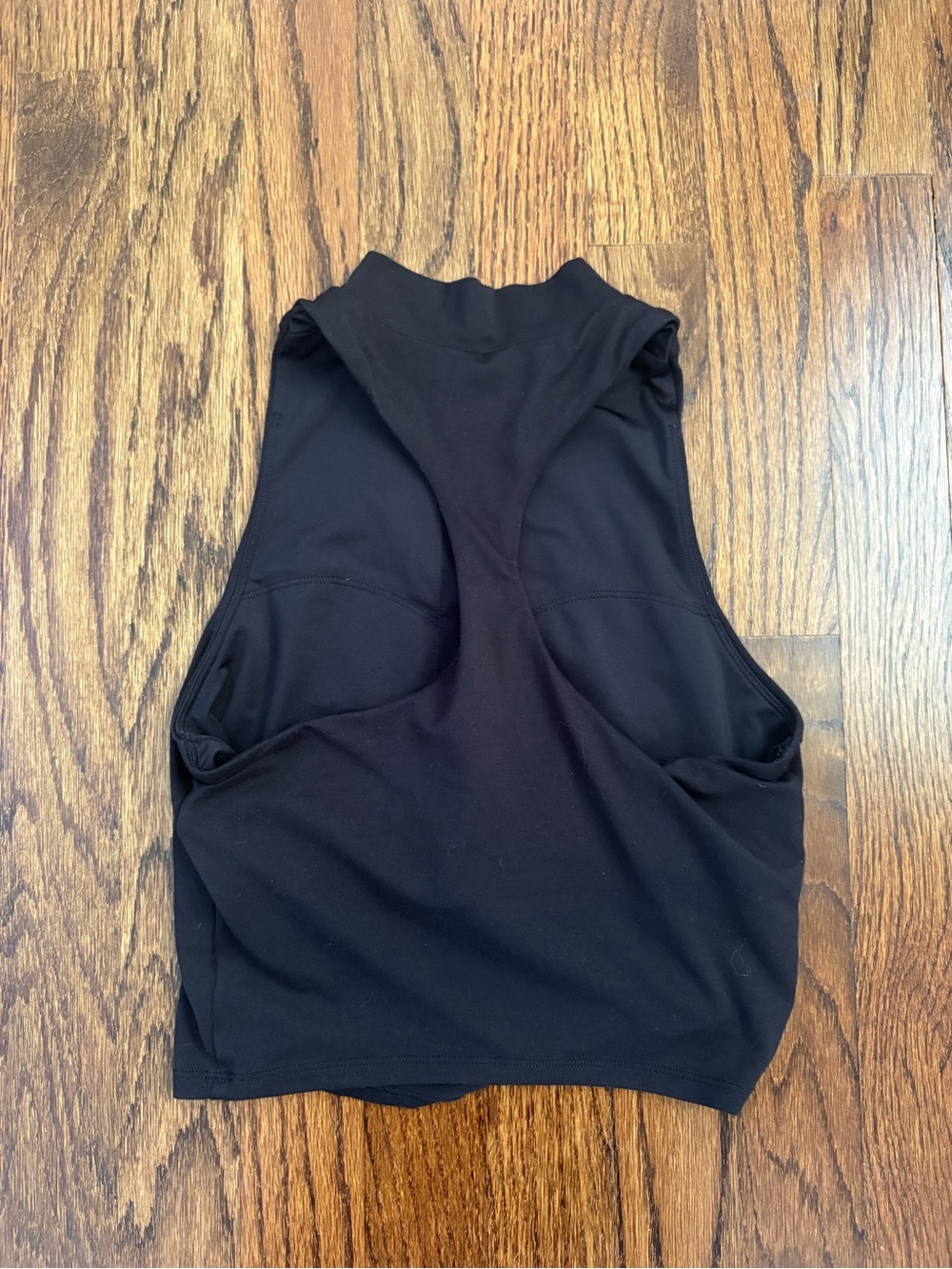Alo That Shelf Bra Alosoft Tank in Black - Picture 3 of 3